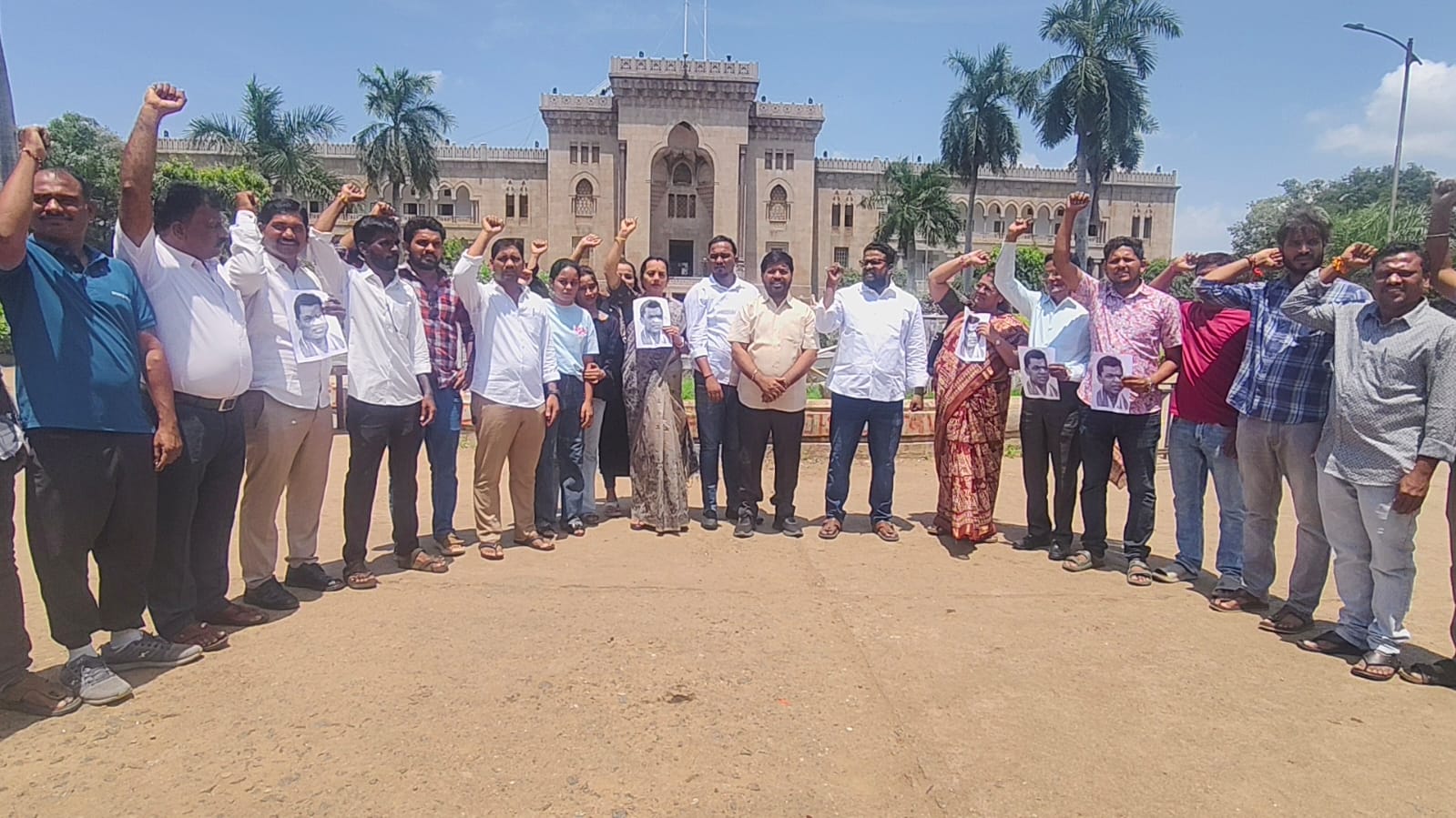 బలరాం నాయక్కు టీపీసీసీ అధ్యక్ష పదవి ఇవ్వాలి
