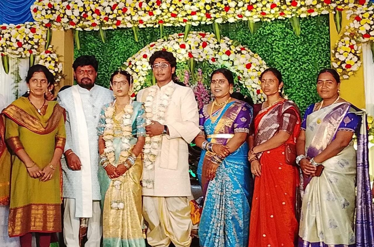 Pinnamshetti family's silk clothing ceremony celebrated grandly