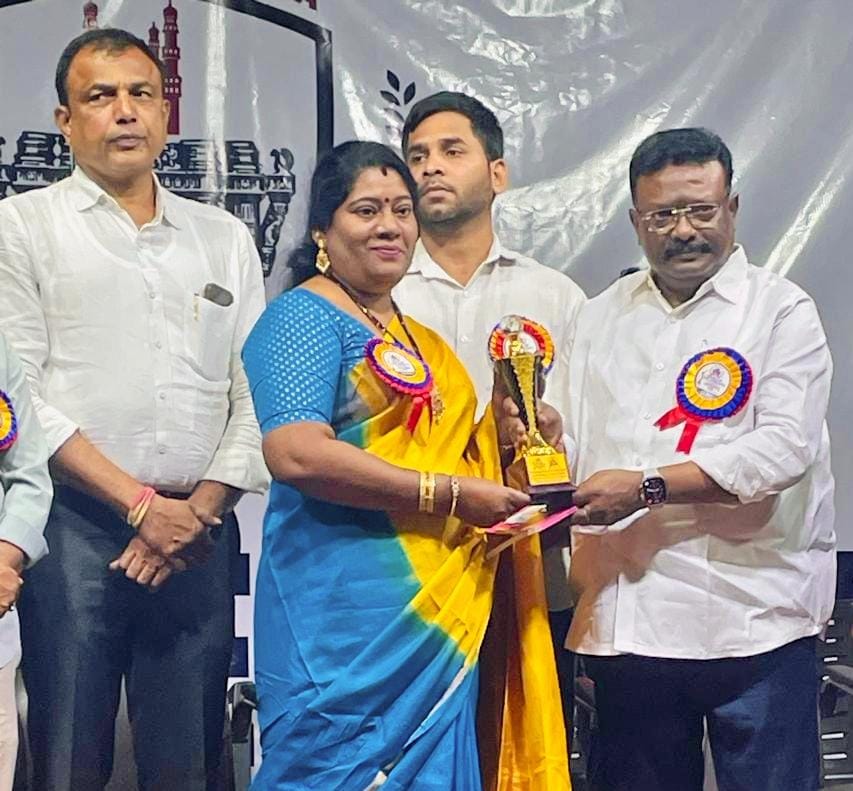 శ్రీలత దావన్ కు అత్యుత్తమ ప్రతిభా పురస్కారం.. - అభినందనలు తెలిపిన పలువురు ప్రముఖులు, సాహితీవేతలు
