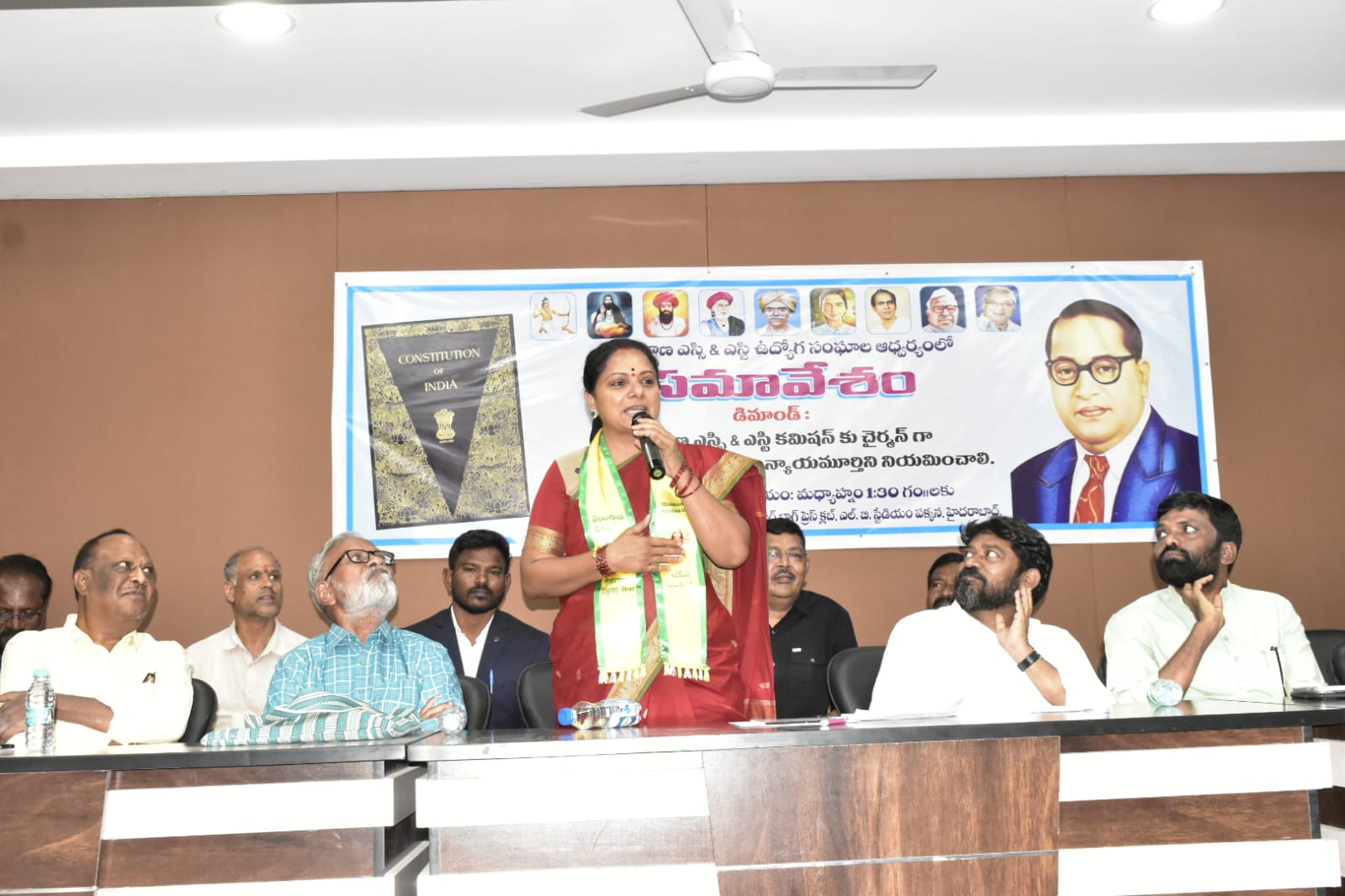 ఎస్సీ, ఎస్టీ కమిషన్లకు ఎన్ఫోర్సబుల్ అధికారాలు కల్పించాలి: కల్వకుంట్ల కవిత