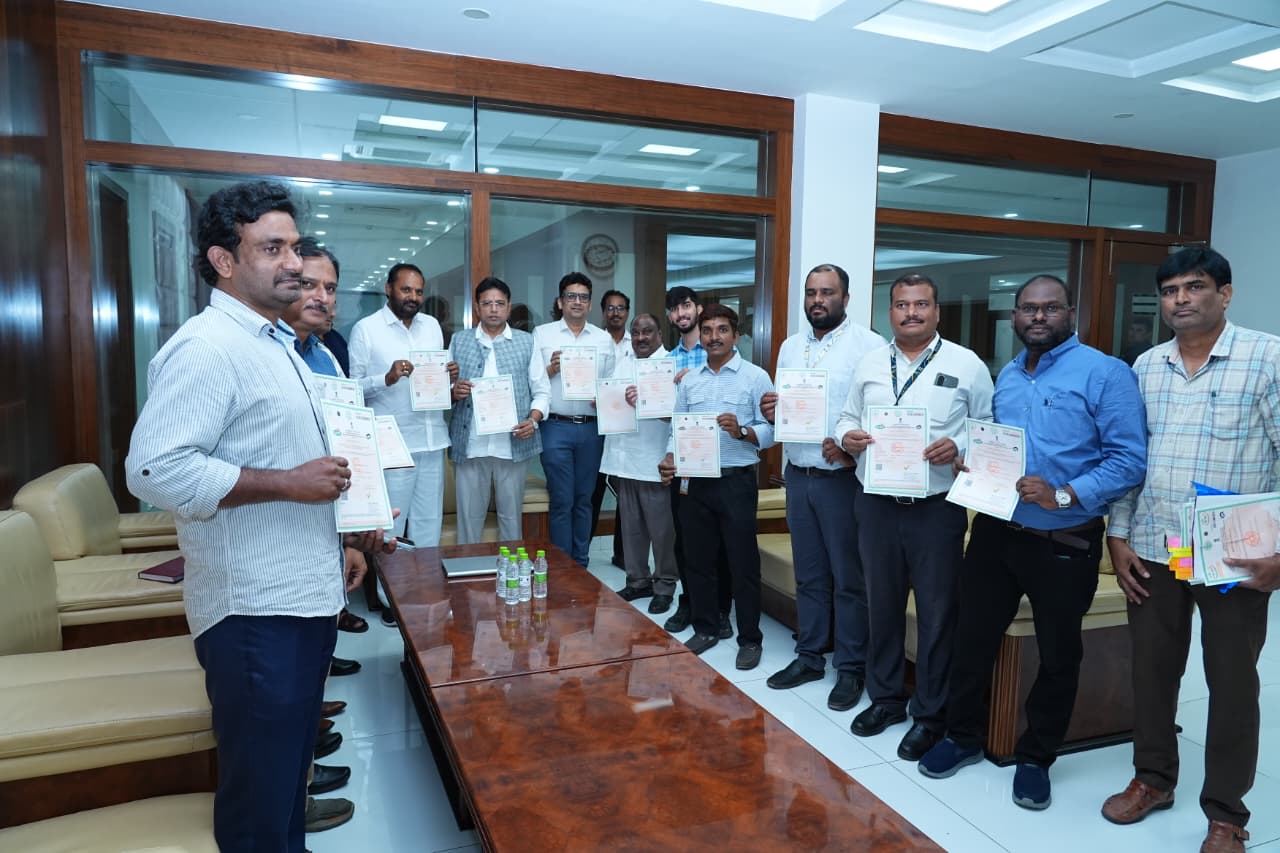 చినిగిపోని.. తడిసినా చెడిపోని మీ సేవ సర్టిఫికెట్లు 15 అత్యాధునిక భద్రతా ఫీచర్లతో కొత్త పేపర్