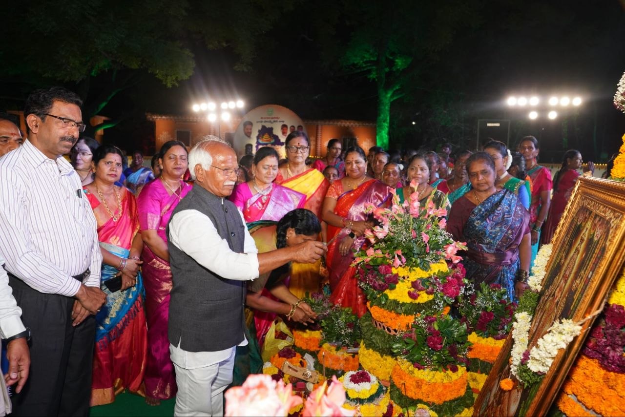 రవీంద్రభారతిలో ఘనంగా వెన్నముద్దల బతుకమ్మ సంబరాలు